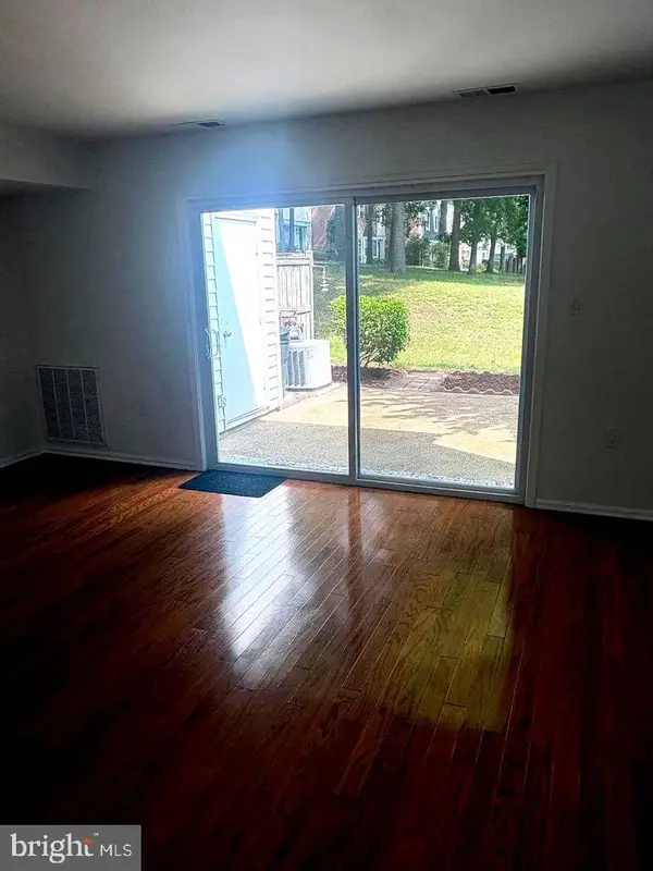 790 Azalea Dr #15-790, ROCKVILLE, MD 20850