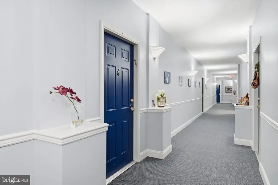 110 Chevy Chase St #406, Gaithersburg, MD 20878 - #3