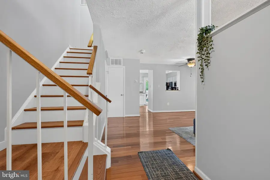 9520 Melrose Square Way, Gaithersburg, MD 20882 - #2