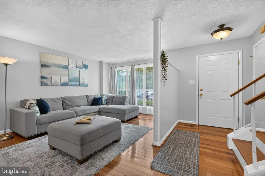 9520 Melrose Square Way, Gaithersburg, MD 20882 - #3