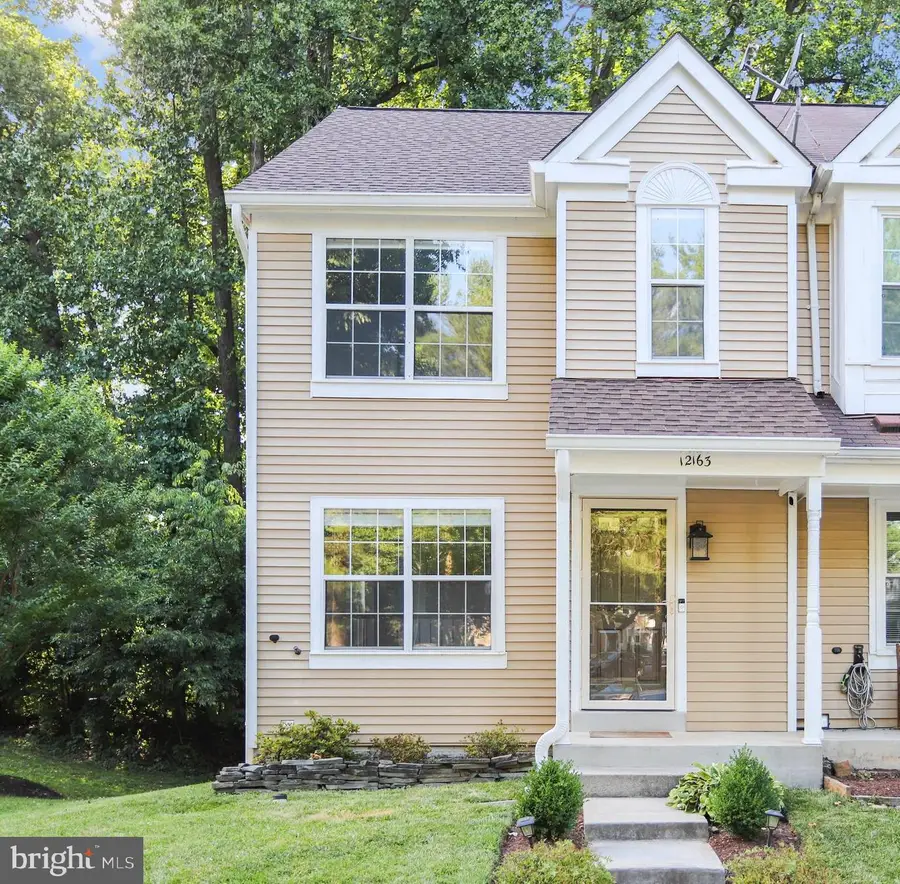 12163 Flag Harbor Dr, Germantown, MD 20874 - #2