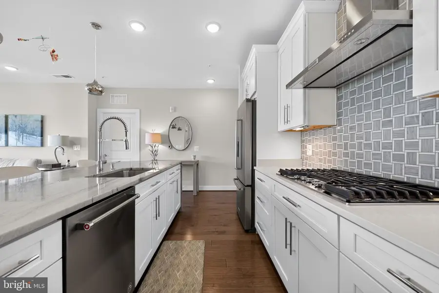 250 Decoverly Dr #427, Gaithersburg, MD 20878 - #2
