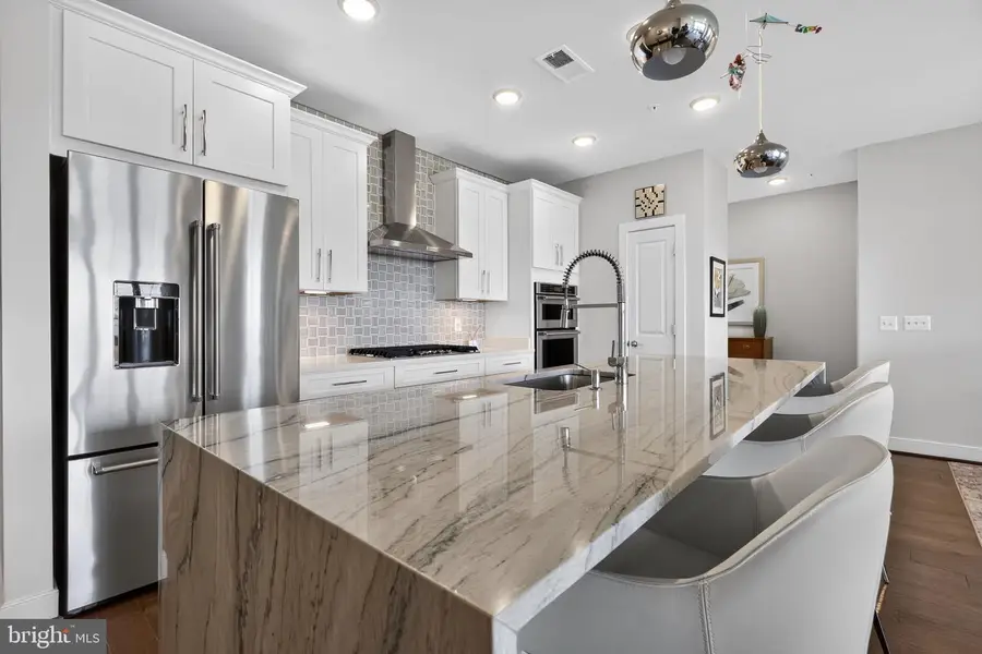 250 Decoverly Dr #427, Gaithersburg, MD 20878 - #3