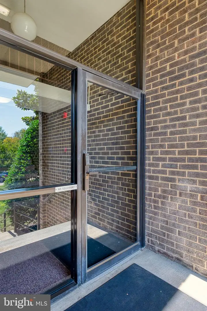 415 Christopher Ave #112, Gaithersburg, MD 20879 - #3