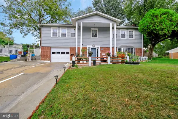14117 Chelmsford Rd, ROCKVILLE, MD 20853