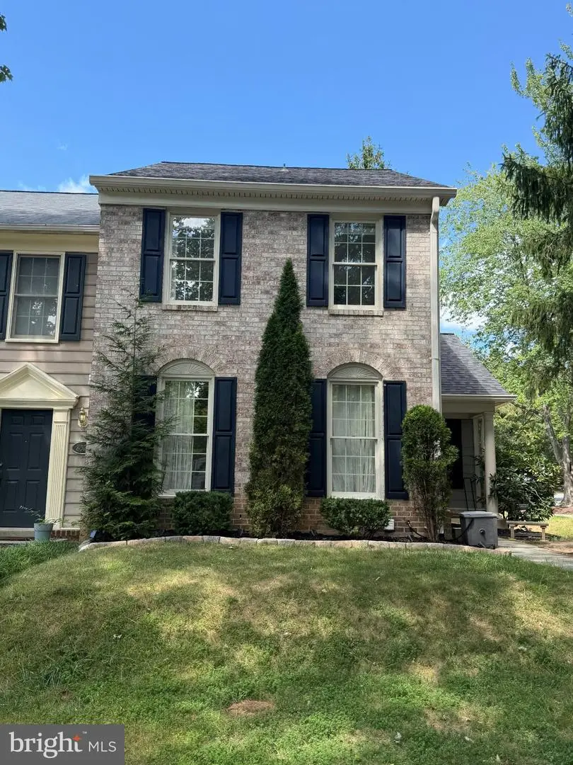 8527 Fountain Valley Dr, Montgomery Village, MD 20886 - #2
