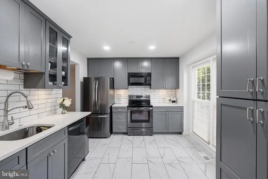 20107 Torrey Pond Pl, Gaithersburg, MD 20886 - #2