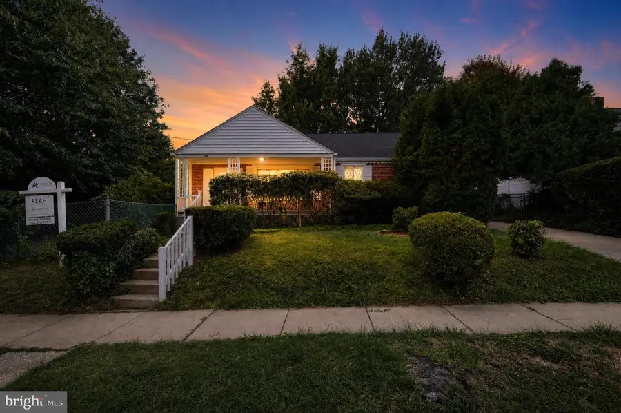 2400 Eugene St, Silver Spring, MD 20902 - #2