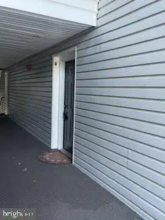 10009 Vanderbilt Cir #4-5, Rockville, MD 20850 - #2