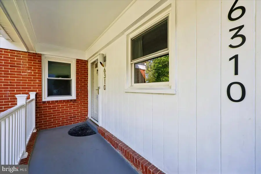 6310 Tulsa Ln, Bethesda, MD 20817 - #2