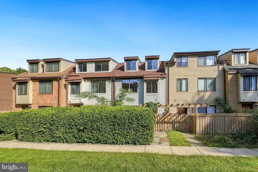 9879 Brookridge Ct, Gaithersburg, MD 20886 - #2