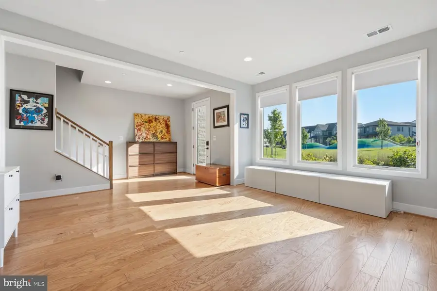 9767 Azure Aly, Bethesda, MD 20817 - #2