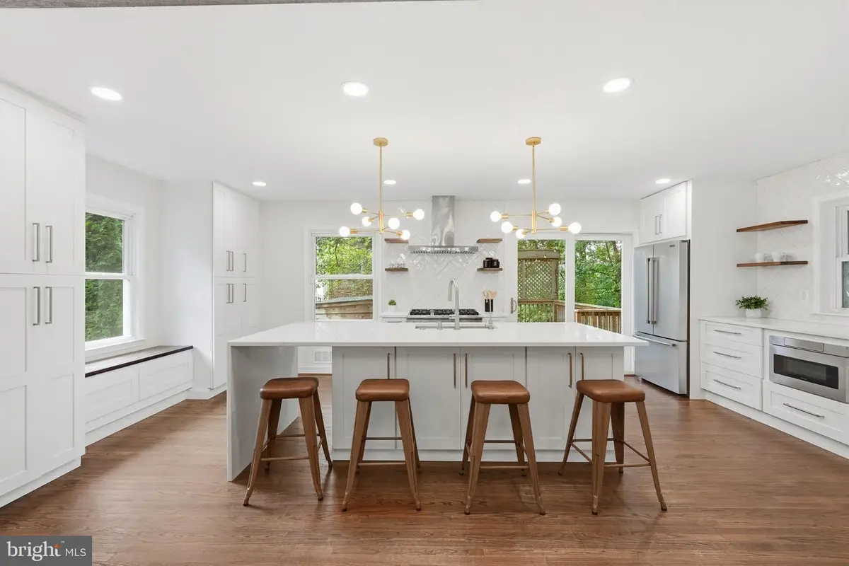 7620 Winterberry Pl, Bethesda, MD 20817 - #1