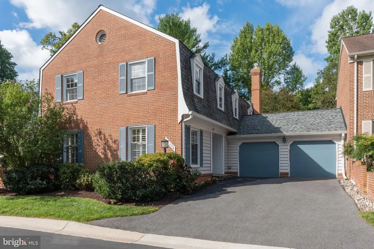 10226 Democracy Ln, Potomac, MD 20854 - #1