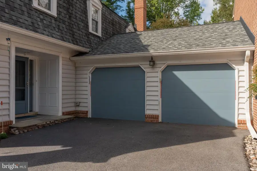 10226 Democracy Ln, Potomac, MD 20854 - #3