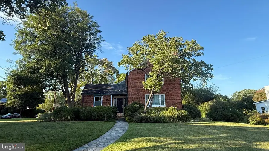 19 Indian Spring Dr, Silver Spring, MD 20901 - #2