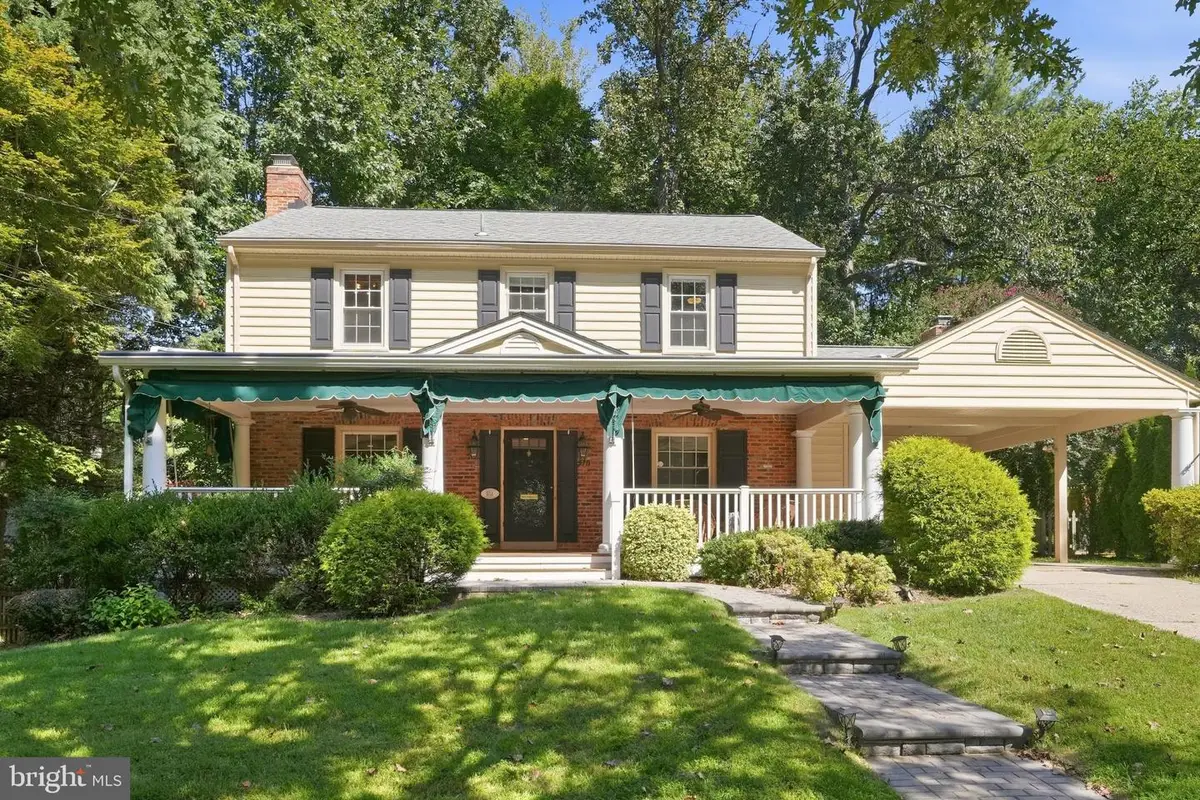 5711 Cheshire Dr, Bethesda, MD 20814 - #1
