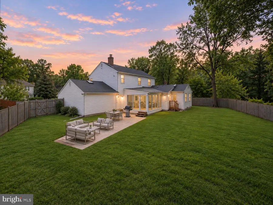 10240 Colebrook Ave, Potomac, MD 20854 - #2