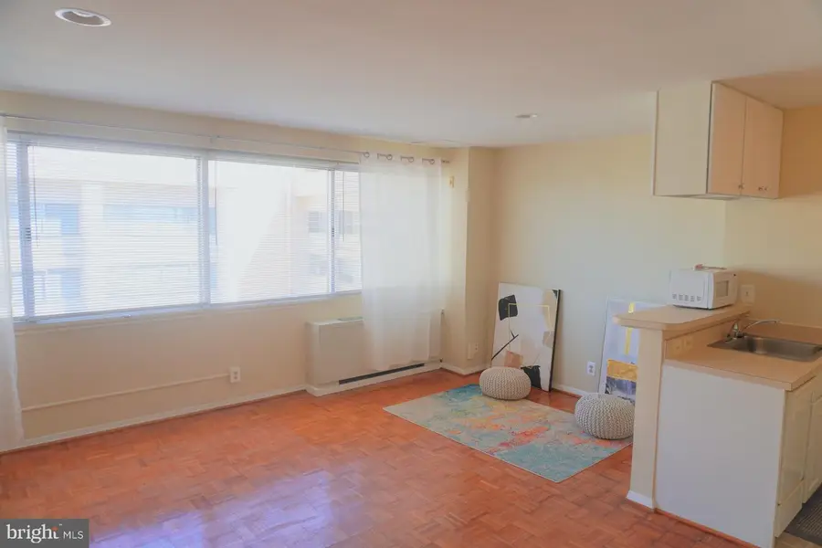 5500 Friendship Blvd #2424n, Chevy Chase, MD 20815 - #2