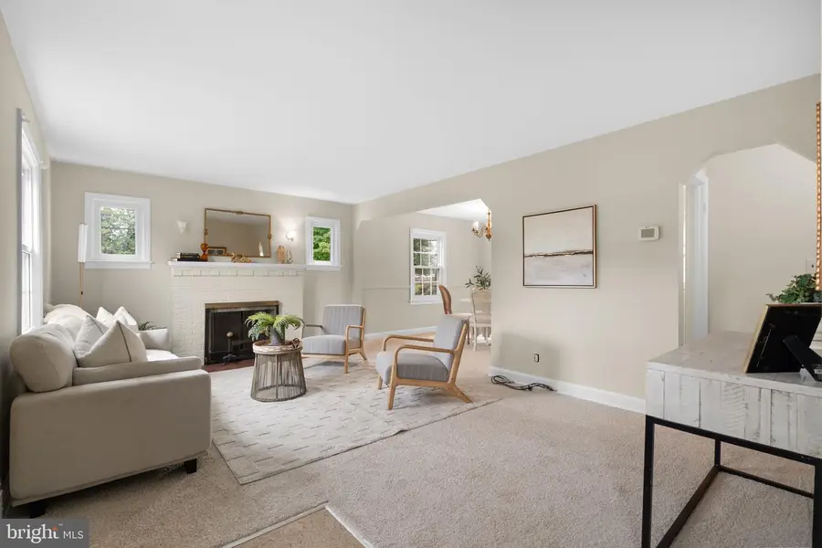 319 Saint Lawrence Dr, Silver Spring, MD 20901 - #2