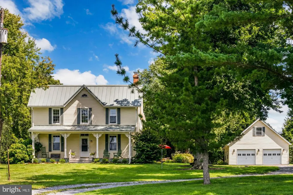 21901 New Hampshire Ave, Brookeville, MD 20833 - #1