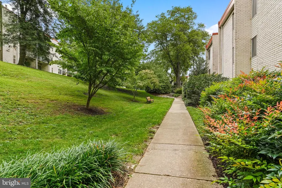 14432 Parkvale Rd #3, Rockville, MD 20853 - #2