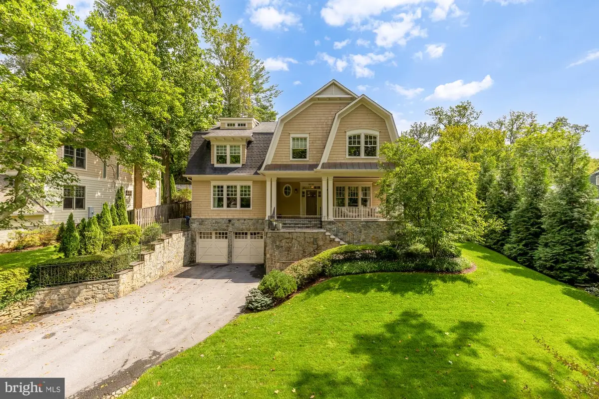 6316 Walhonding Rd, Bethesda, MD 20816 - #1