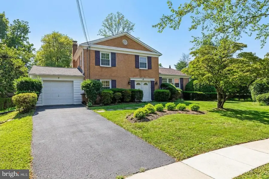 3 Sussex Ct, Potomac, MD 20854 - #2