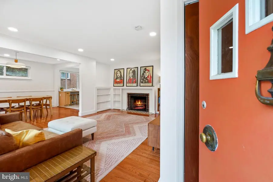 7902 Glenside Dr, Takoma Park, MD 20912 - #2