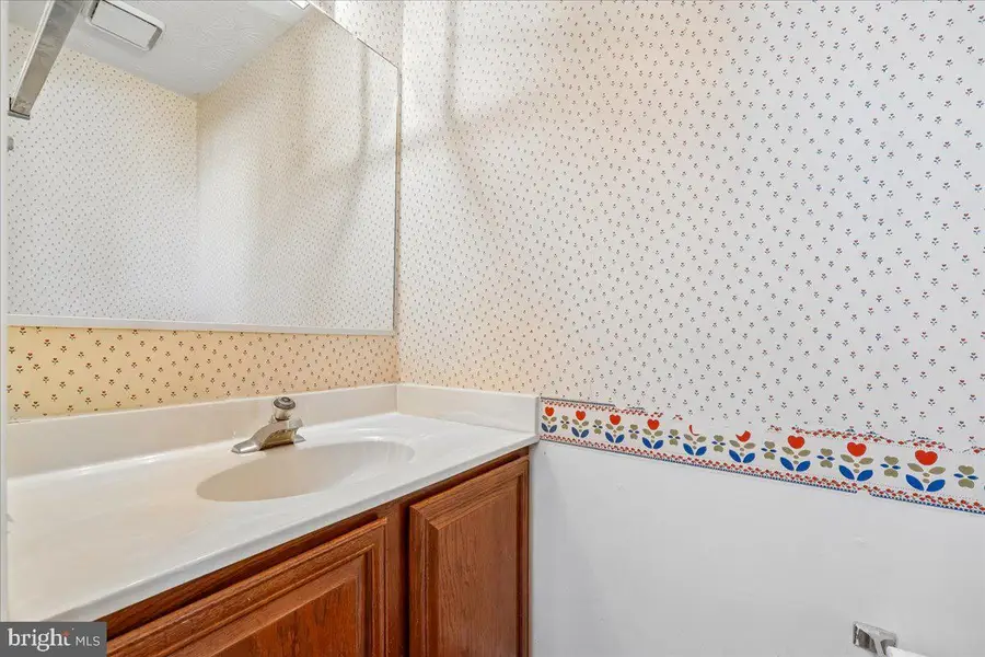 815 Bayridge Dr, Gaithersburg, MD 20878 - #3