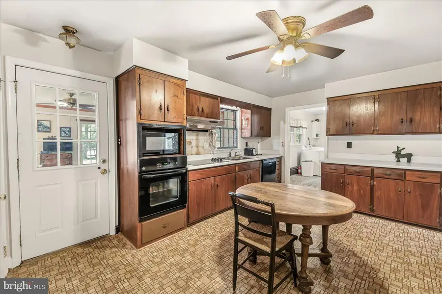 15400 Riding Stable Rd, Laurel, MD 20707 - #2