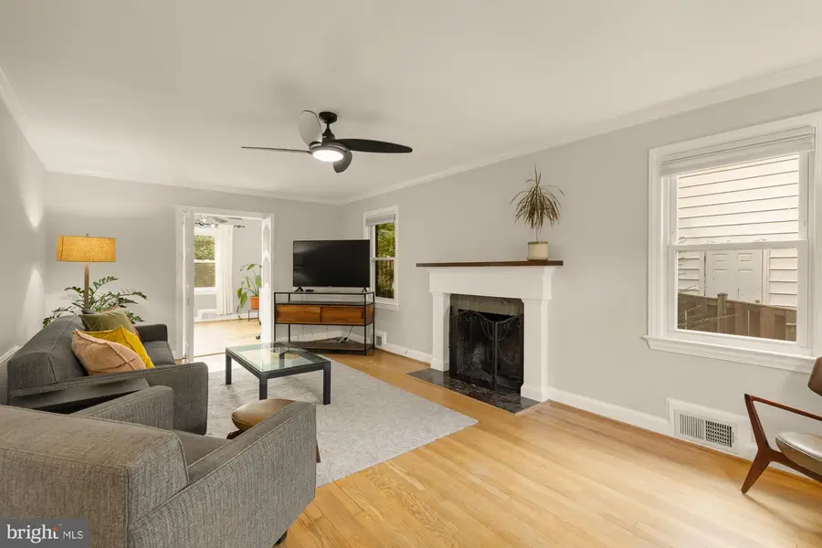 8312 Greenwood Ave, Takoma Park, MD 20912 - #2