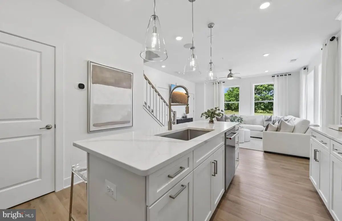 506 Parkview Ave, Gaithersburg, MD 20878 - #1