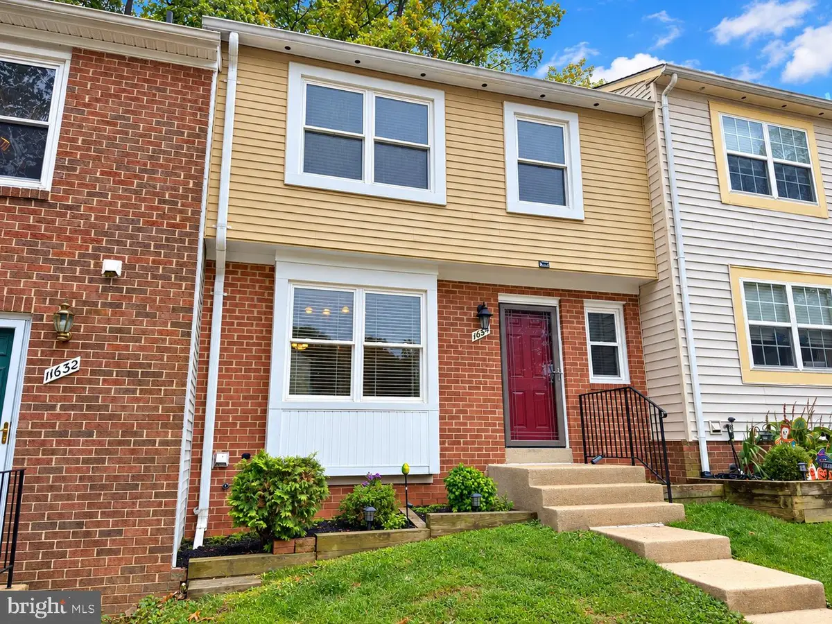 11634 Summer Oak Dr, Germantown, MD 20874 - #1
