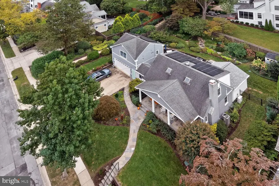 10211 Oldfield Dr, Kensington, MD 20895 - #2