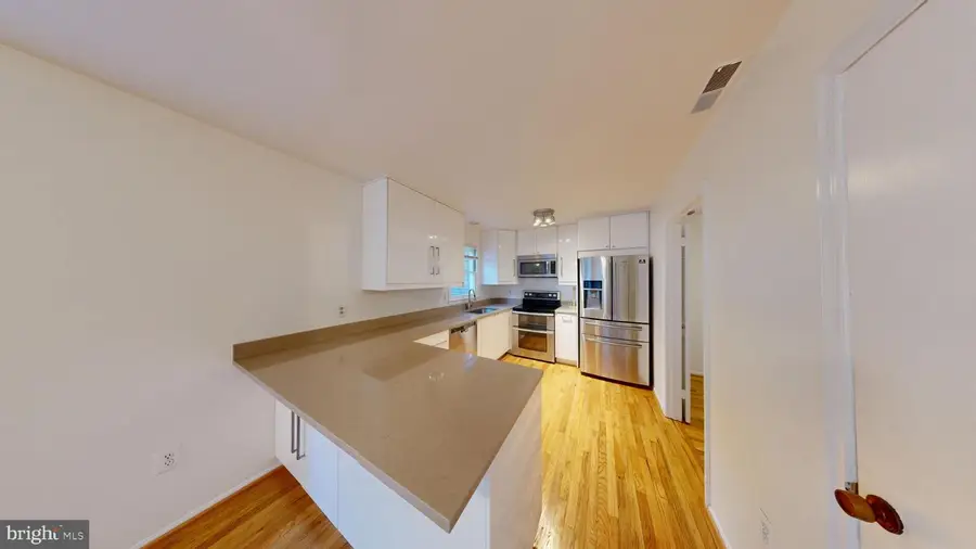 7606 Coddle Harbor Ln, Potomac, MD 20854 - #3