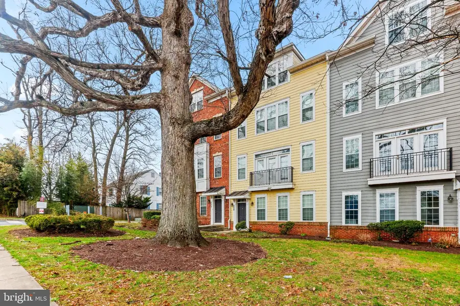 224 N Summit Ave #28-224, Gaithersburg, MD 20877 - #2