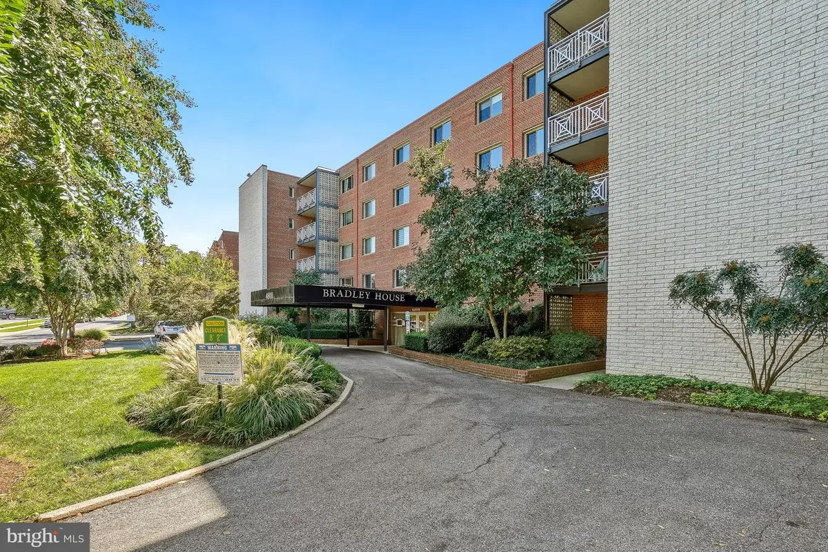 4800 Chevy Chase Dr #102, Chevy Chase, MD 20815 - #1