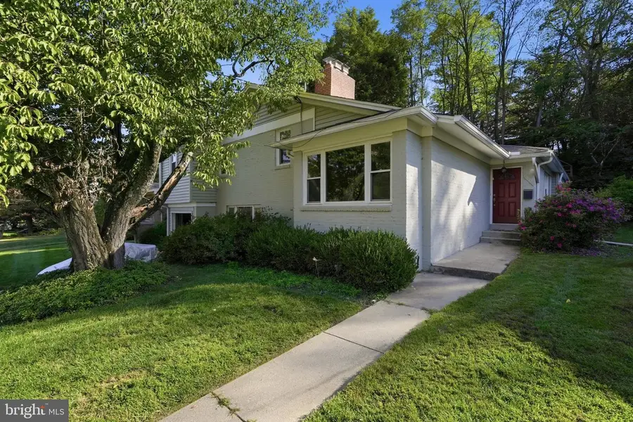 9107 Brierly Rd, Chevy Chase, MD 20815 - #3
