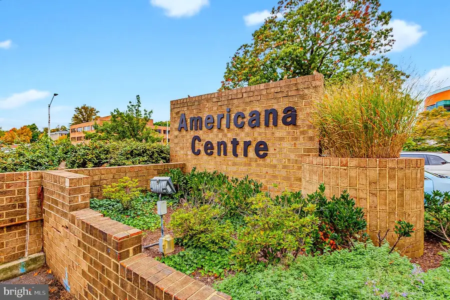 118 Monroe St #118-80, Rockville, MD 20850 - #2