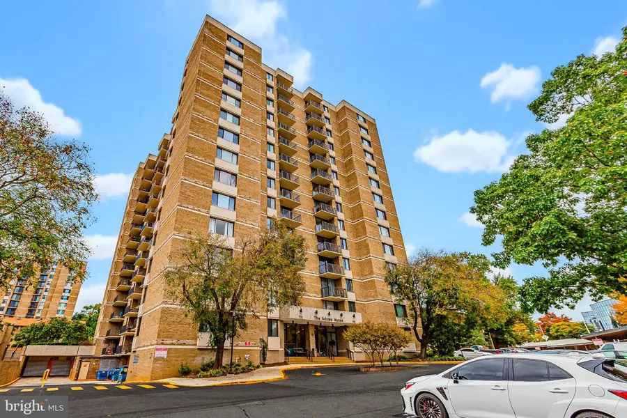 118 Monroe St #118-80, Rockville, MD 20850 - #3