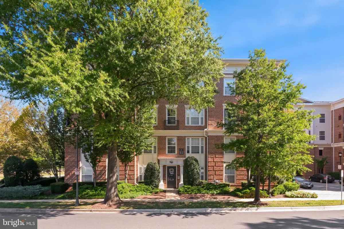 7 Booth St #110, Gaithersburg, MD 20878 - #1