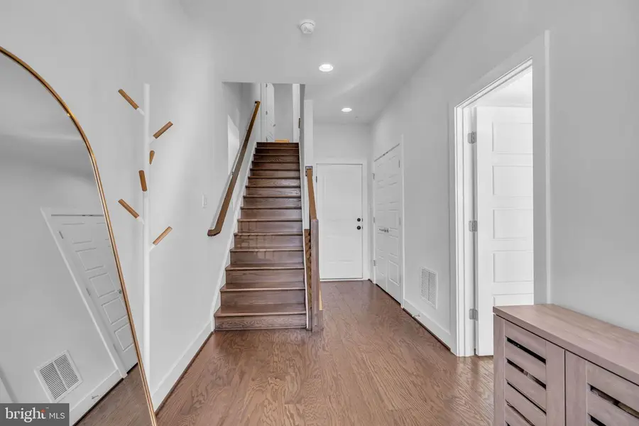 5133 Longstone Way, Rockville, MD 20852 - #3