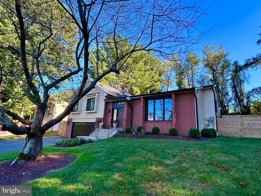 10916 Broad Green Ter, Potomac, MD 20854 - #3