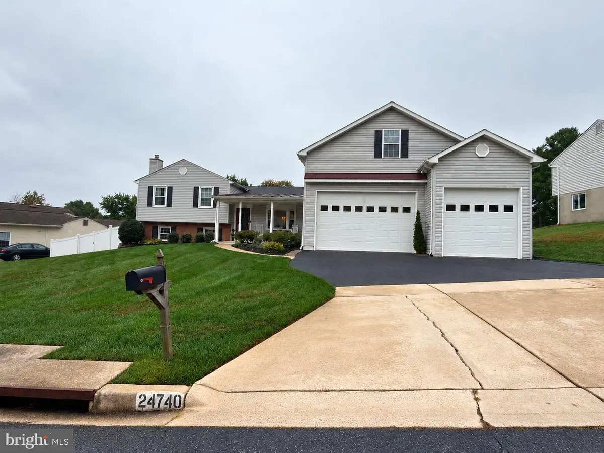 24740 Cutsail Dr, Damascus, MD 20872 - #1