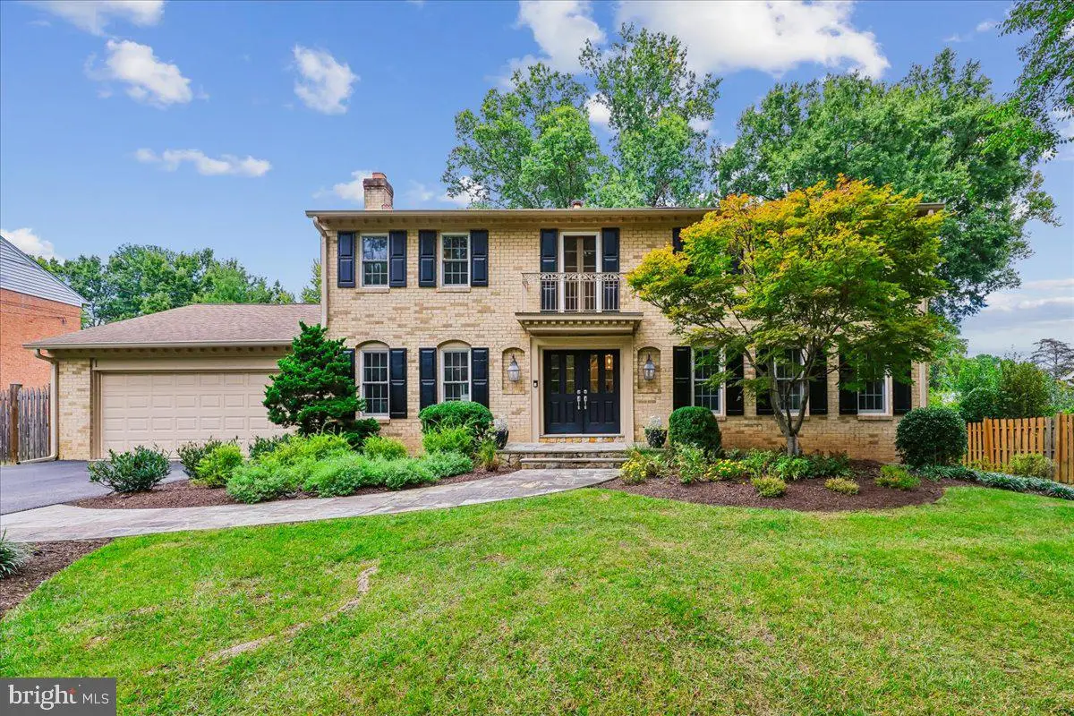 9007 Shad Ln, Potomac, MD 20854 - #1