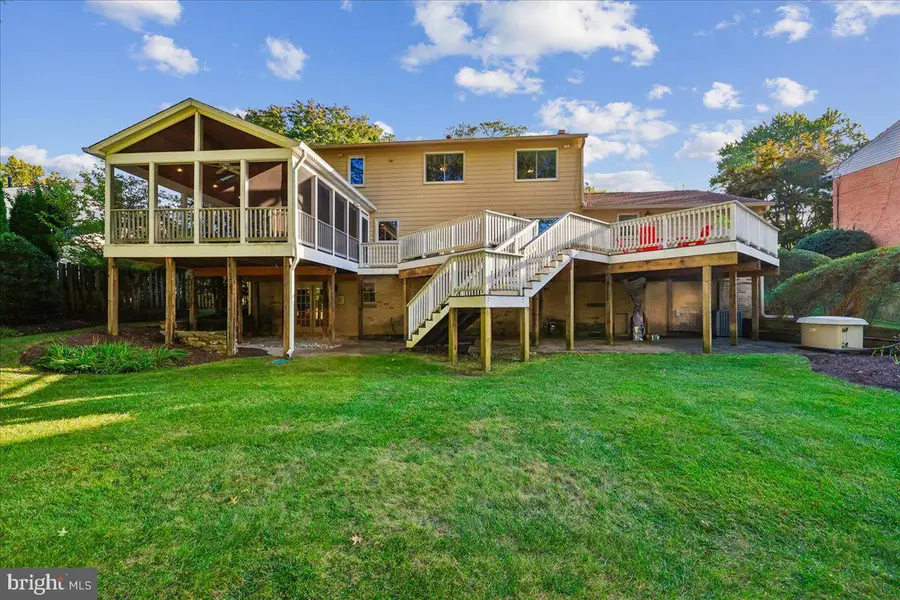 9007 Shad Ln, Potomac, MD 20854 - #2