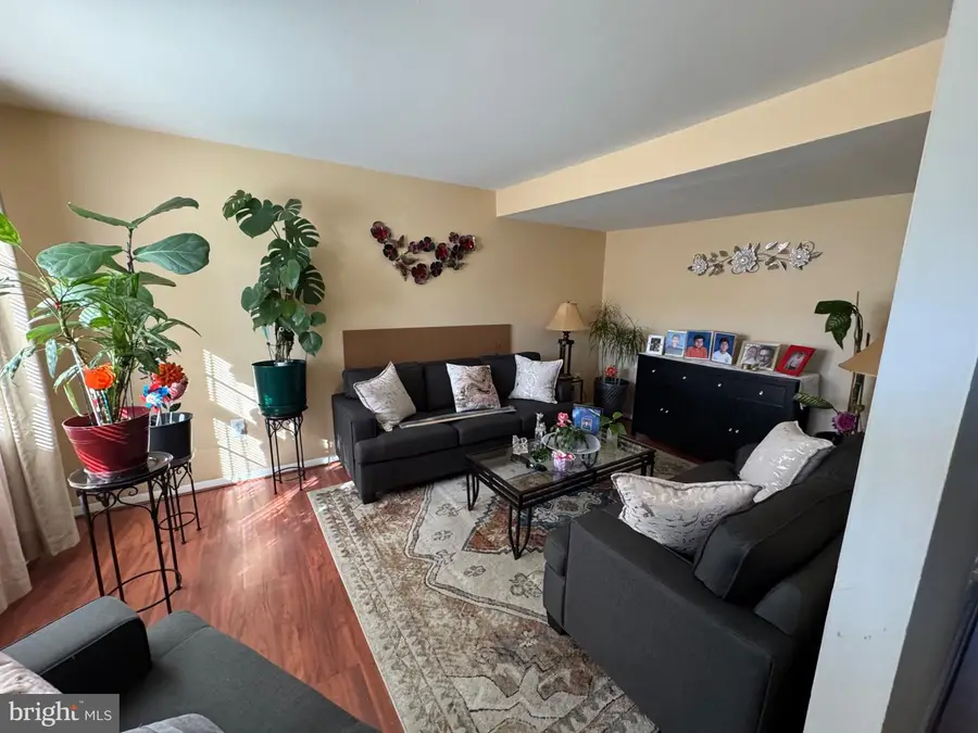 17645 Larchmont Ter, Gaithersburg, MD 20877 - #3