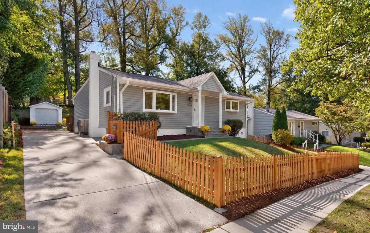 3202 Blueford Rd, Kensington, MD 20895 - #1