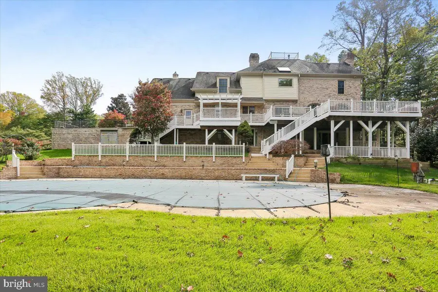 11612 Lake Potomac Dr, Potomac, MD 20854 - #2